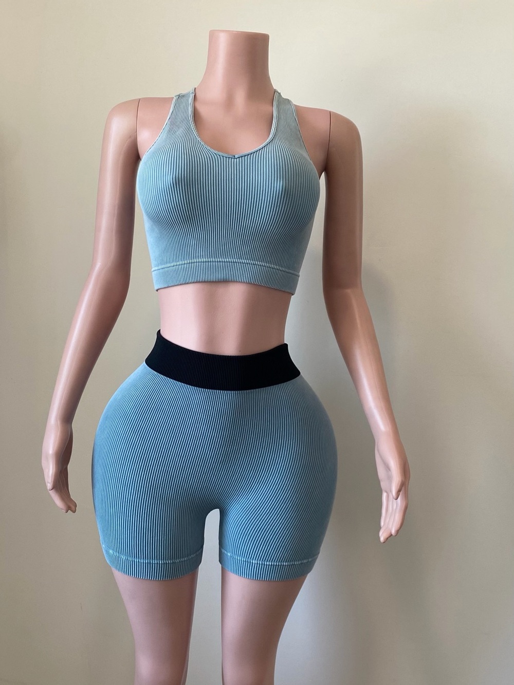 Seamless Ribbed Racerback Crop Set - Picture 3 of 4